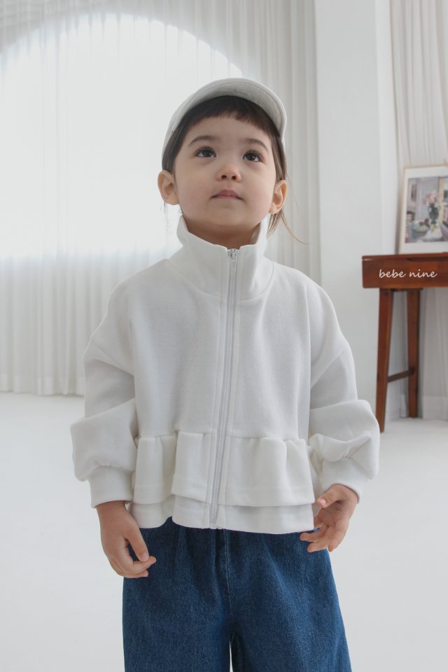 BN27 Cropped Zip-Up Jacket