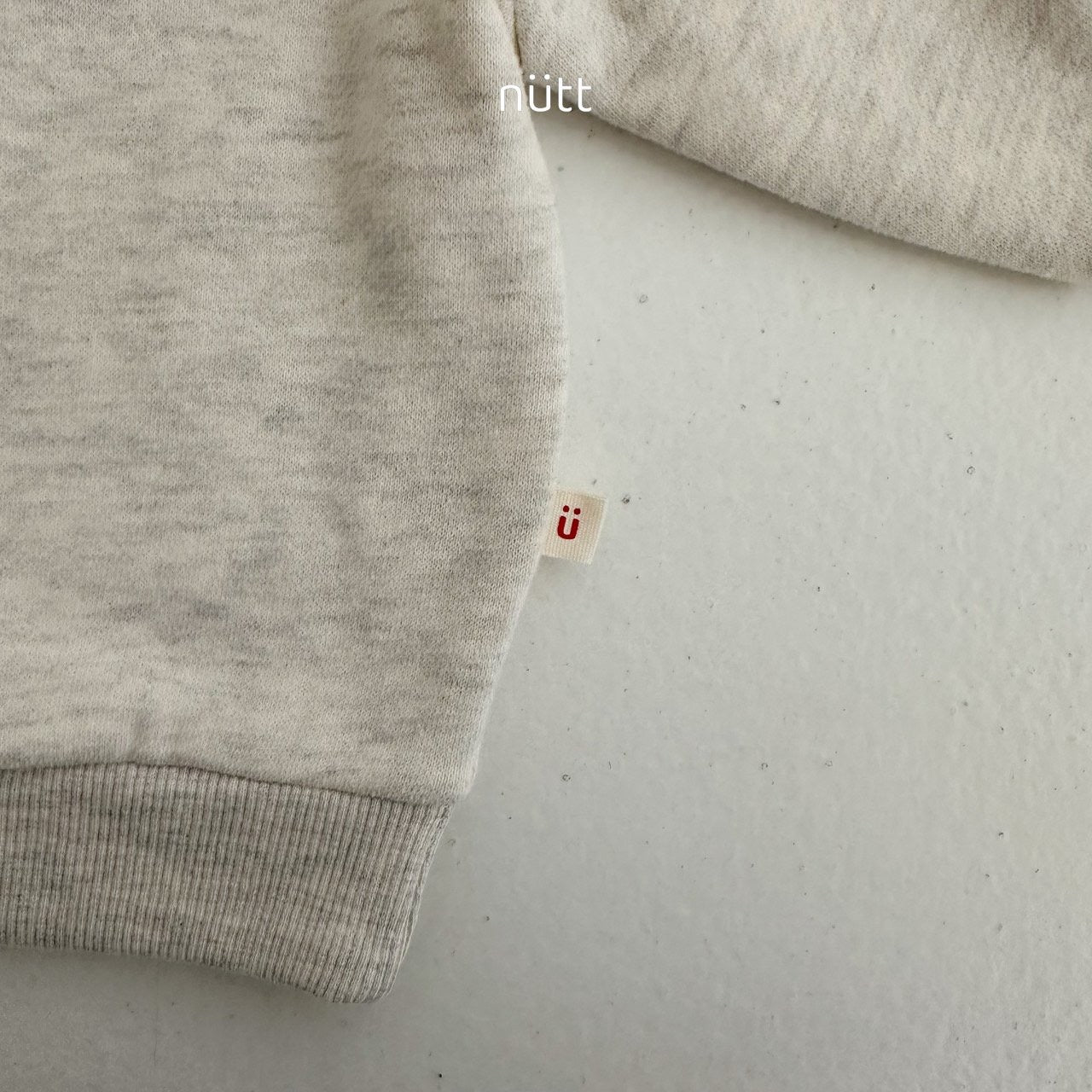 Nutt 25 Winter/ Bagel Pintuck衛衣