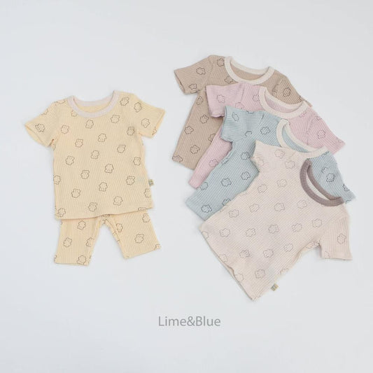 LB04/ 熊仔直紋套裝