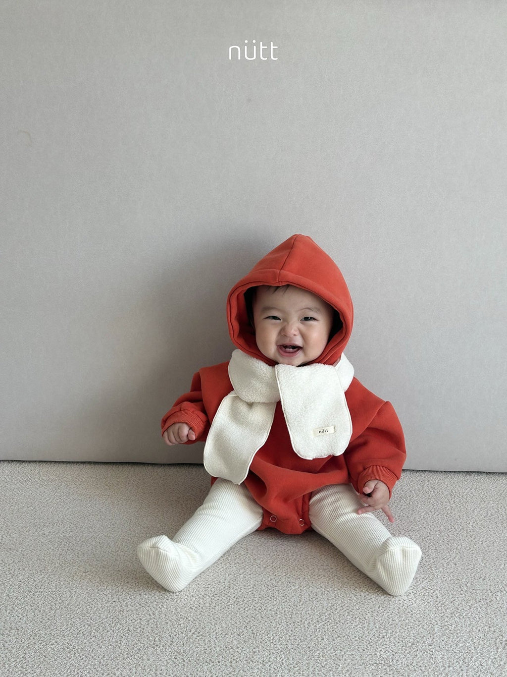 Nutt 25 Winter/ 連帽包屁衫 (連毛毛頸巾)