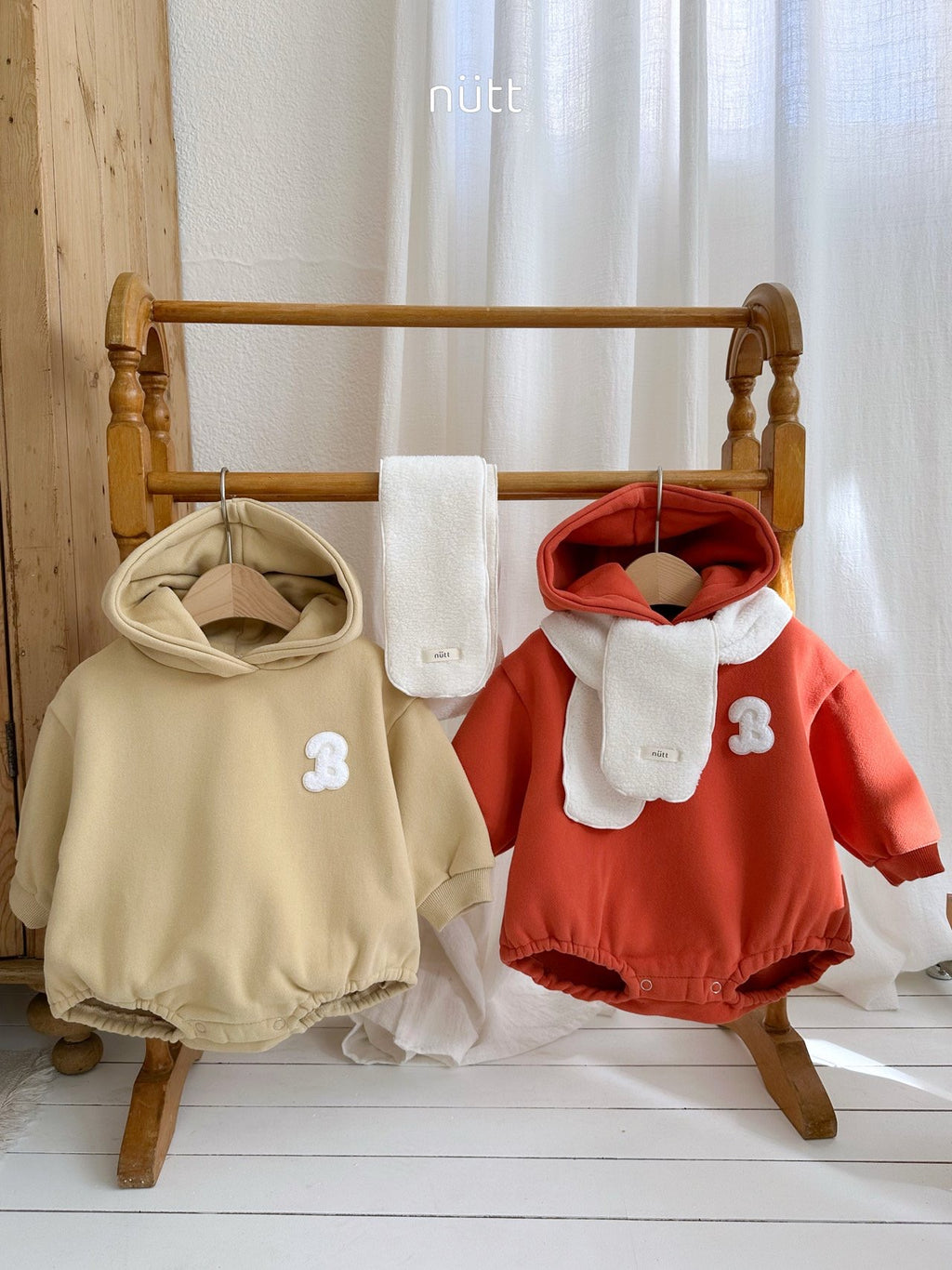 Nutt 25 Winter/ 連帽包屁衫 (連毛毛頸巾)